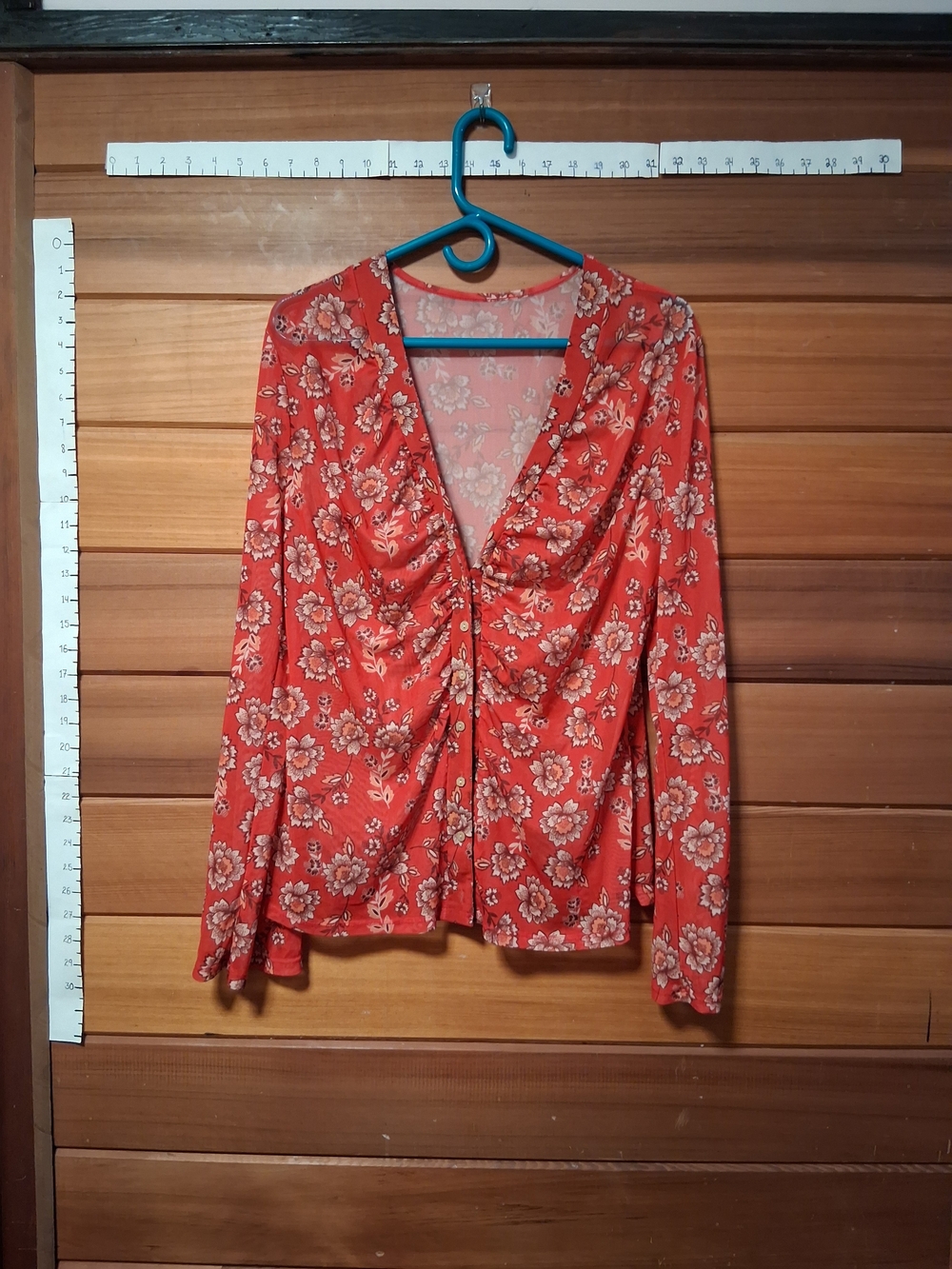 🙌Red Floral Long-Sleeve Twist-Front Blouse